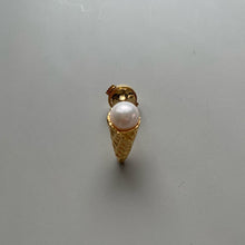Load image into Gallery viewer, Pearl  brooch pin _ ice cream