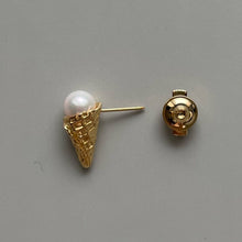 Load image into Gallery viewer, Pearl  brooch pin _ ice cream