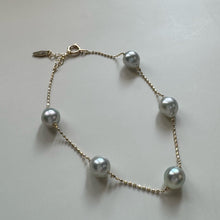 Load image into Gallery viewer, Baroque pearl bracelet
