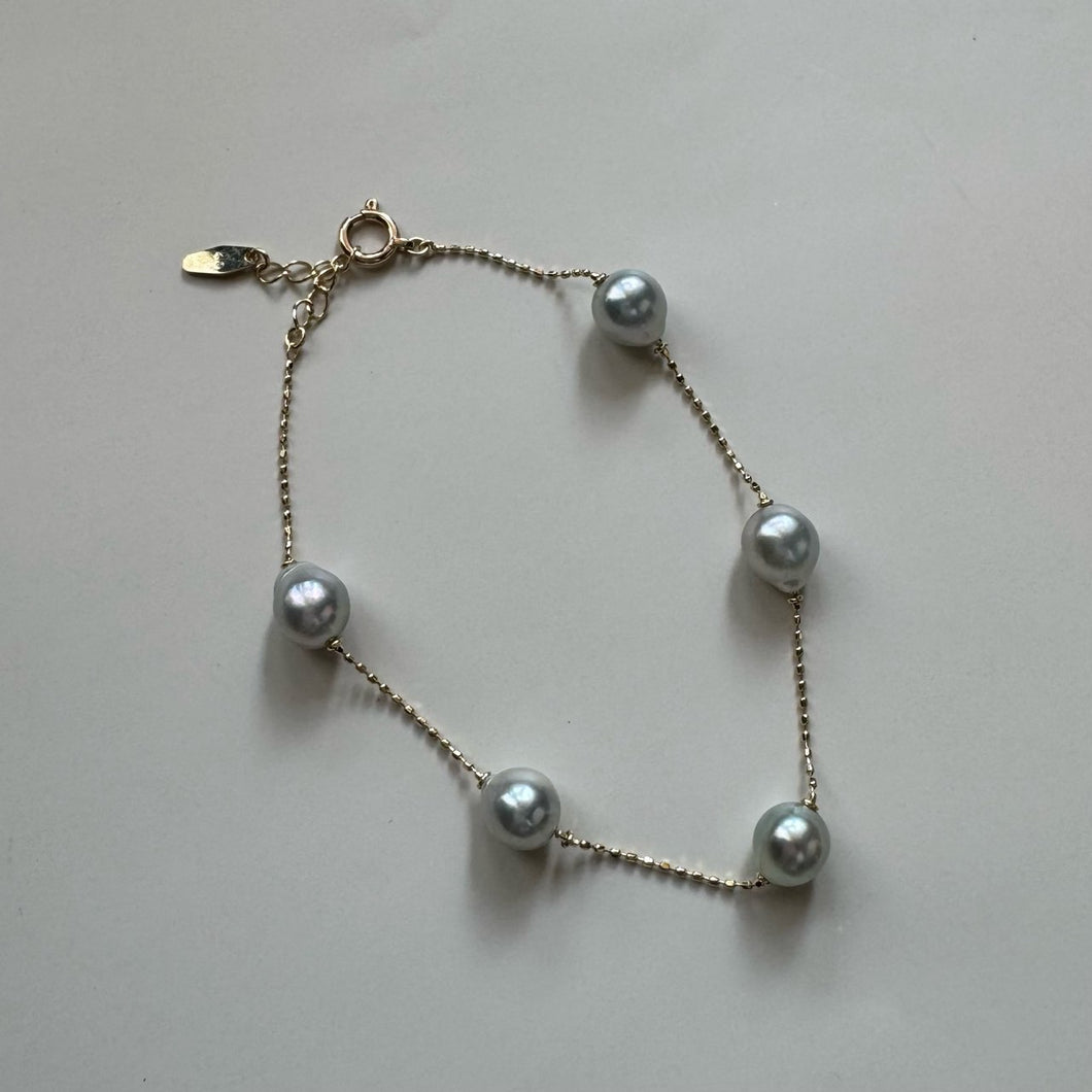 Baroque pearl bracelet